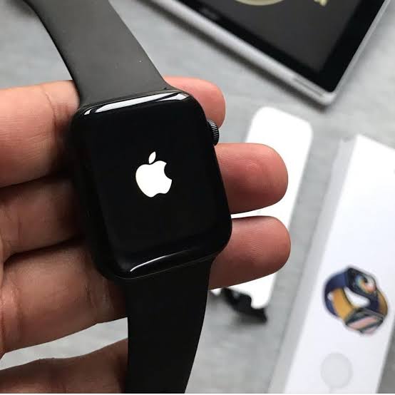 APPLE LOGO WATCH SERIES 11